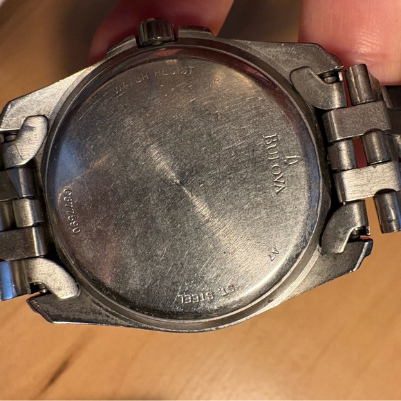 Bulova Silver Men's Watch - Picture 3 of 3